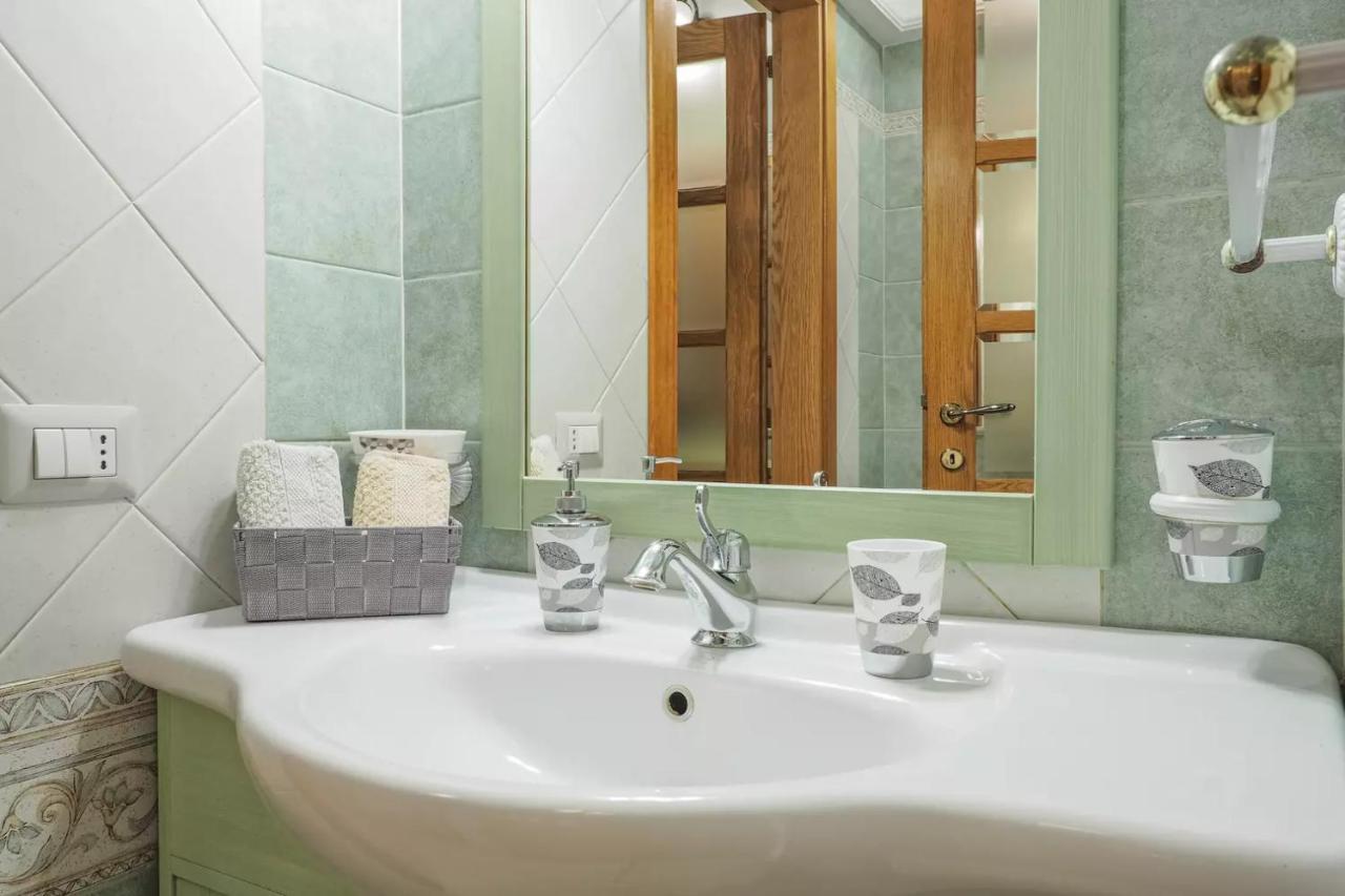Saint Simplicio House Διαμέρισμα Όλμπια Εξωτερικό φωτογραφία